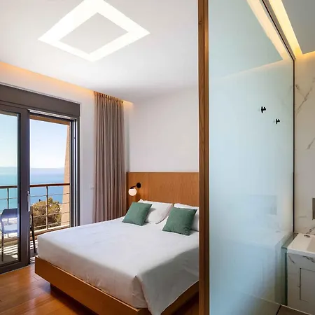 Omnia Luxury - 