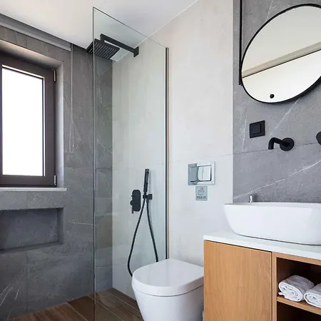 Omnia Luxury - 
