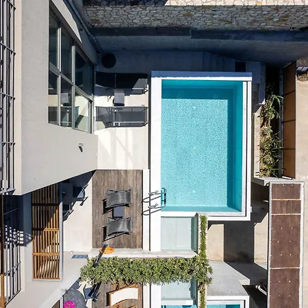 Omnia Luxury - 