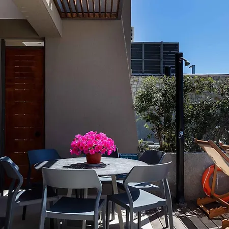 Omnia Luxury - 