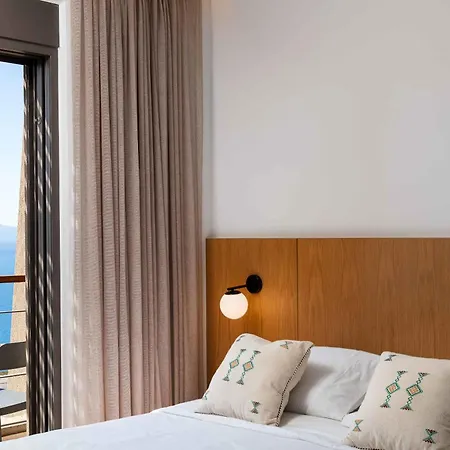 Omnia Luxury La Canea